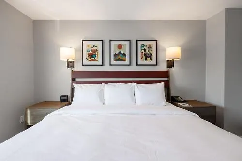 14 Best Budget Hotels in Brooklyn for Every Traveler