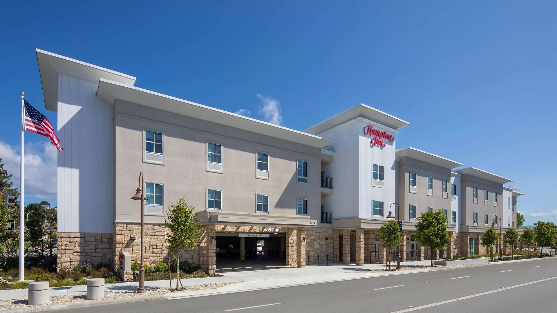 4 Smart 3-Star Hotels in Westside Santa Cruz Worth Booking