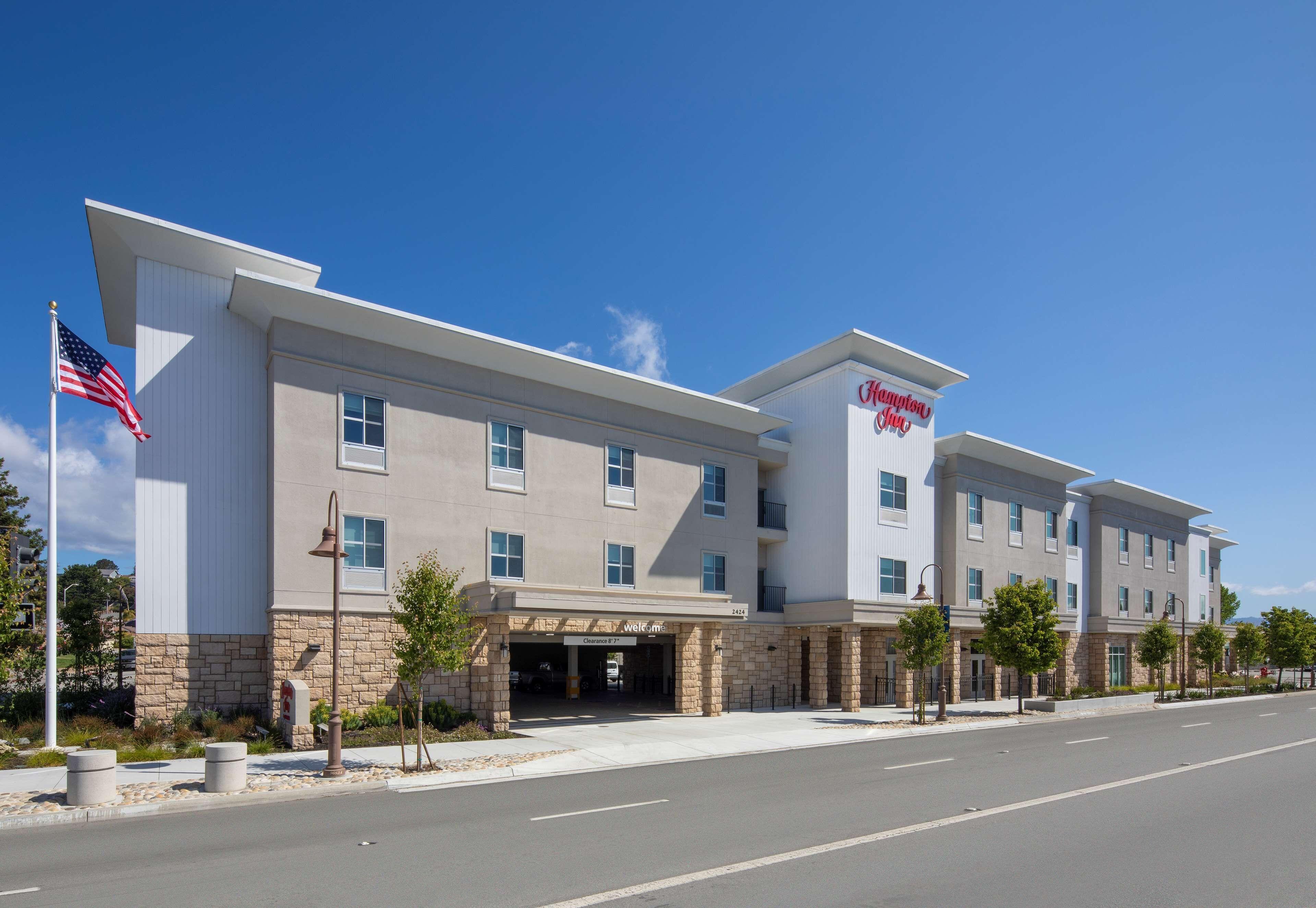 4 Smart 3-Star Hotels in Westside Santa Cruz Worth Booking